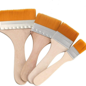 Set of 4 professional paintbrushes - small and large wooden art brushes in various sizes